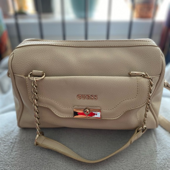 Guess purse. Colour cream/off white. - Picture 2 of 6